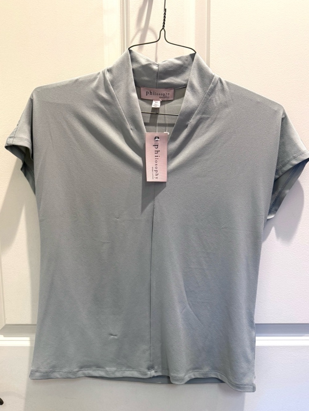 NWT Philosophy Light Gray Short Sleeve V-Neck Top, small.